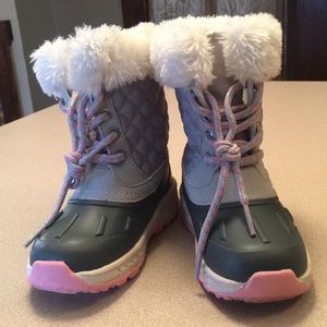 Carters snow boots